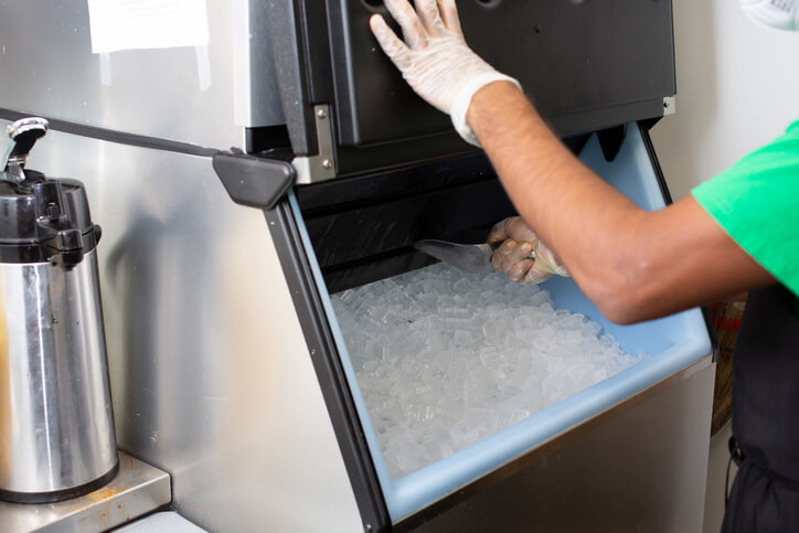 commercial kitchen ice machine