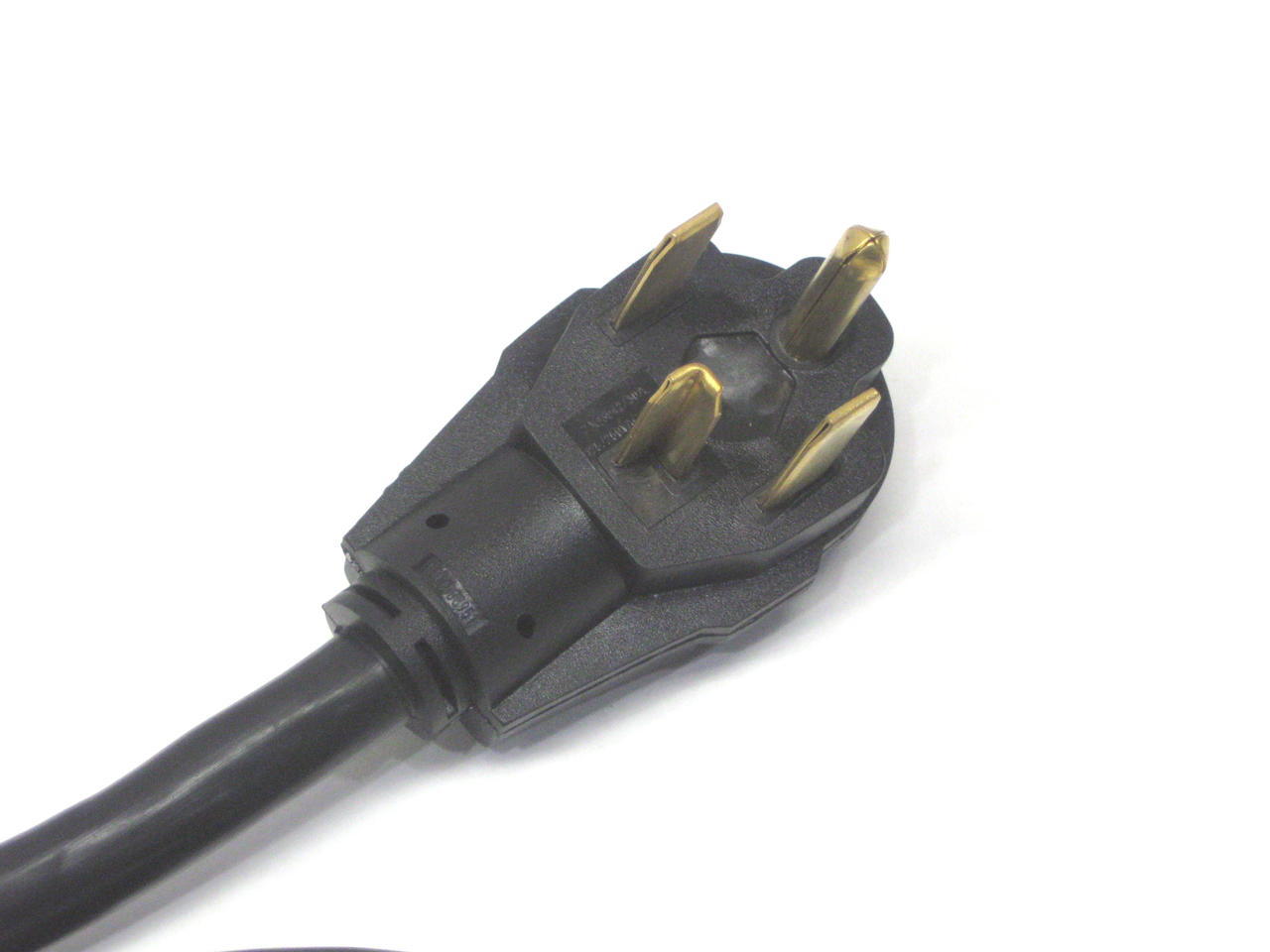 3-Prong vs. 4-Prong Dryer Plugs and Outlets: What's the Difference?